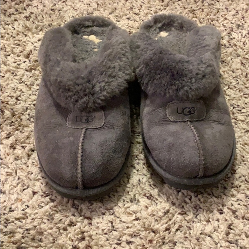 UGG slippers with sheepskin & lightweight sole.